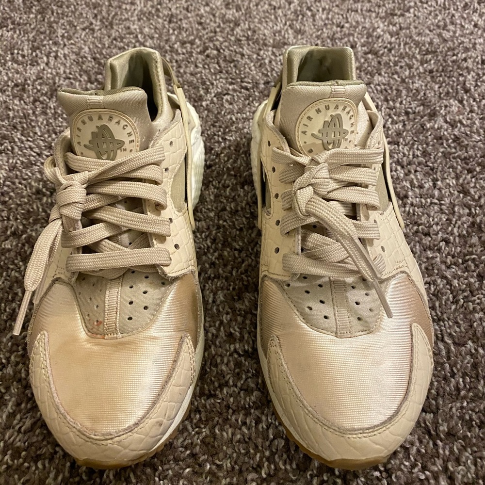 Taupe/Beige colored Nike huaraches